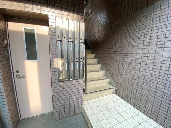 桜新町ハイツの物件外観写真